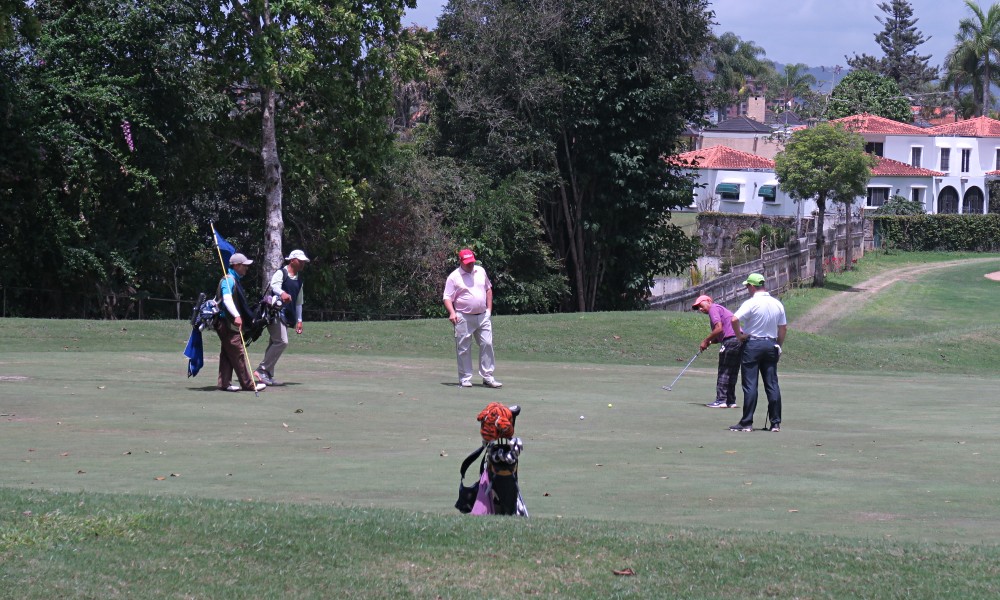 Banplus copatrocinó el XV Torneo de Golf a beneficio del Hospital Ortopédico Infantil