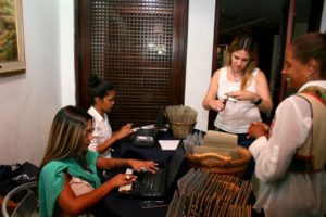 Banplus y Fundación Alzheimer Venezuela organizaron la Gran Tarde de Bingo