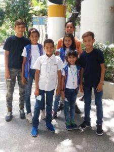 Jóvenes de la Casa Hogar Al Fin visitaron el Museo de los Niños