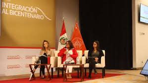 Se llevó con éxito el “Segundo Foro de Integración  al Bicentenario- Perú”