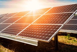 Mérida inauguró su primera planta de placas solares |