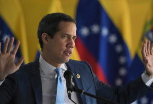 Guaidó pide a Petro apoyar el diálogo en México