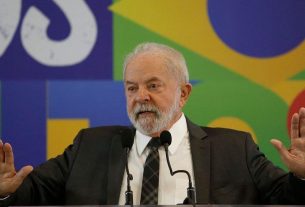 Lula postergó su viaje a China