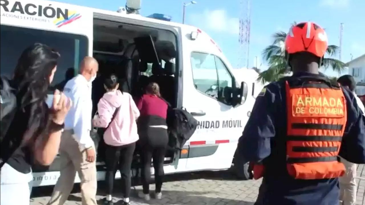 Rescatan a cinco migrantes venezolanos en Caribe colombiano