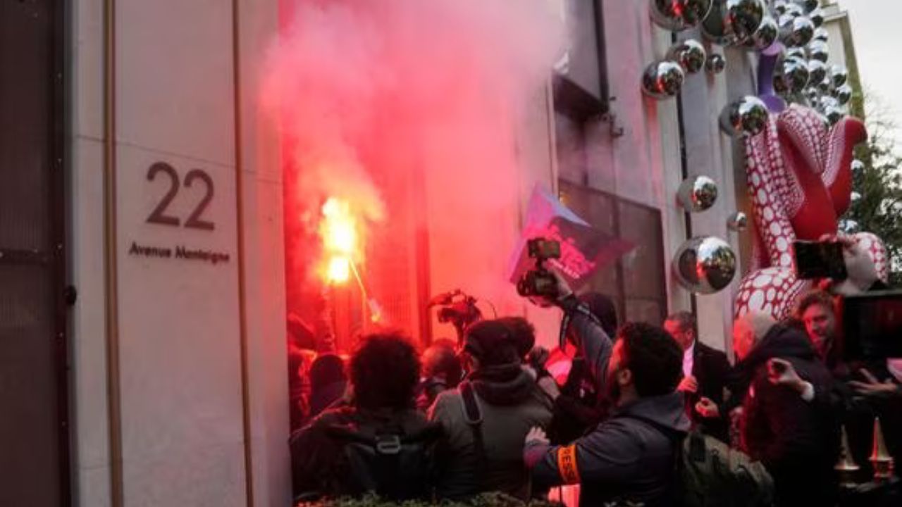 Protestas contra reforma a las pensiones en Francia llegó a tiendas de lujo