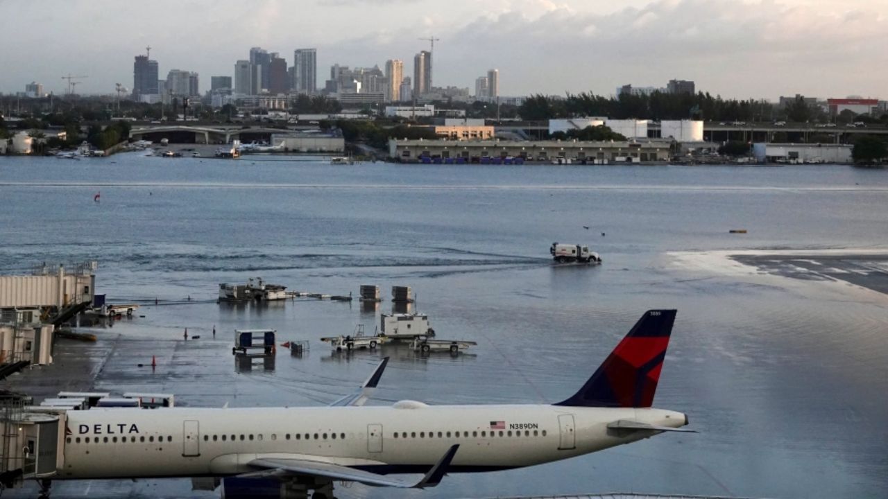 Reanudan operaciones en Aeropuerto de Fort Lauderdale tras inundaciones