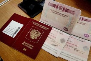 Rusia confisca pasaportes de sus funcionarios por miedo a deserciones