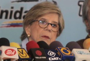 Teresa Albanes pide equilibrio a miembros de Comisión de Primarias