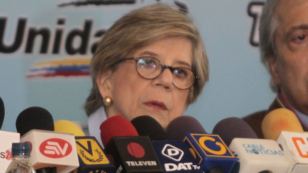 Teresa Albanes pide equilibrio a miembros de Comisión de Primarias