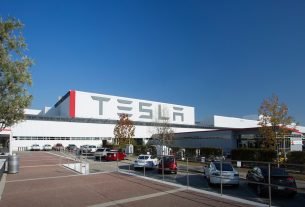 Tesla inaugurará una fábrica en Shanghái