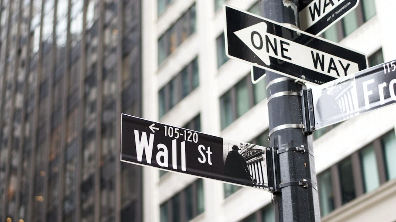 Fuerte caída de Wall Street por dudas sobre sistema bancario de EEUU