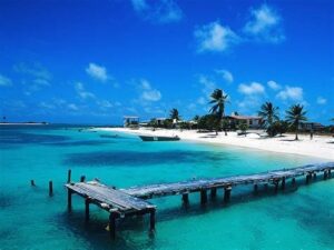 Los mejores lugares para practicar deportes de aventura en Los Roques Imagen1 300x225 - Los mejores lugares para practicar deportes de aventura en Los Roques