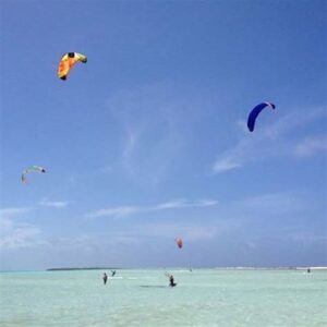 Los mejores lugares para practicar deportes de aventura en Los Roques Imagen3 300x300 - Los mejores lugares para practicar deportes de aventura en Los Roques