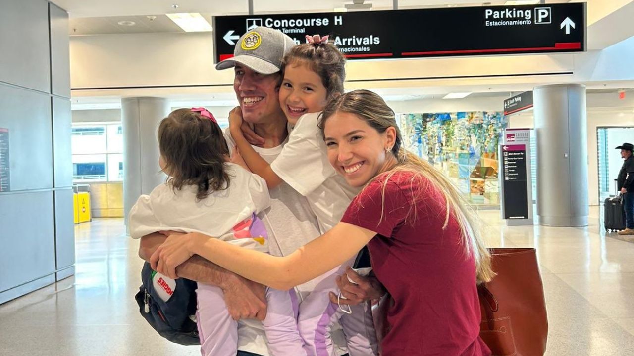 Juan Guaidó se reencontró con su esposa e hijas en Miami