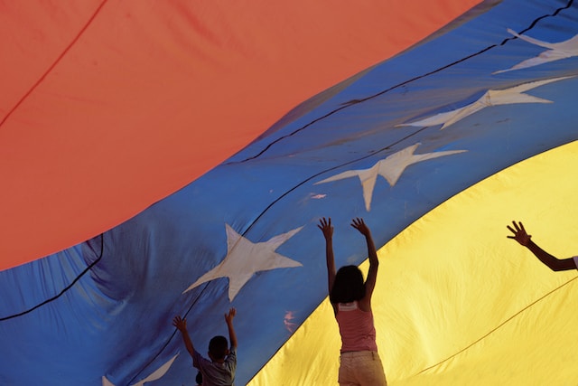La economía es el tema central que preocupa a los venezolanos, según encuesta