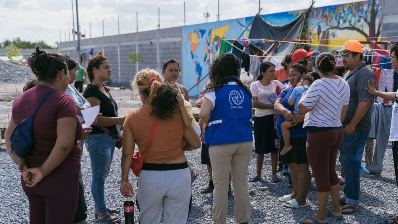 Migrantes venezolanos buscan salir de México antes del fin del Título 42