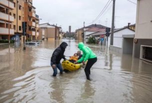 Ocho muertos y miles de evacuados por inundaciones en Italia