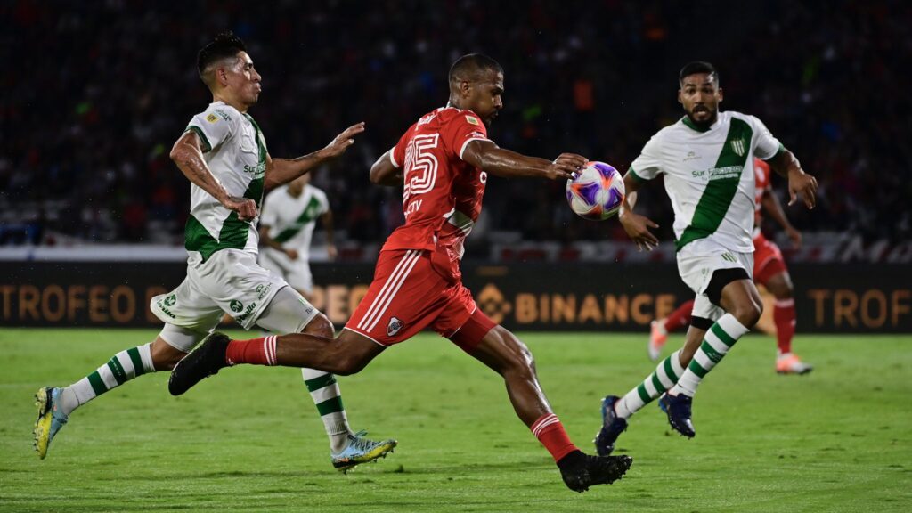 River respalda contrato de Salomón Rondón
