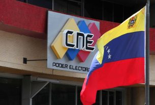 Súmate exhorta al CNE a abrir registro de venezolanos en el exterior