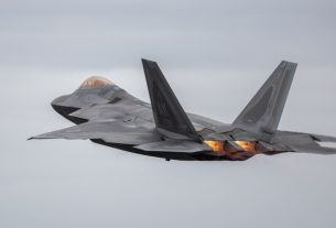 EEUU desplegó cazas F-22 en Medio Oriente para frenar amenazas de Rusia
