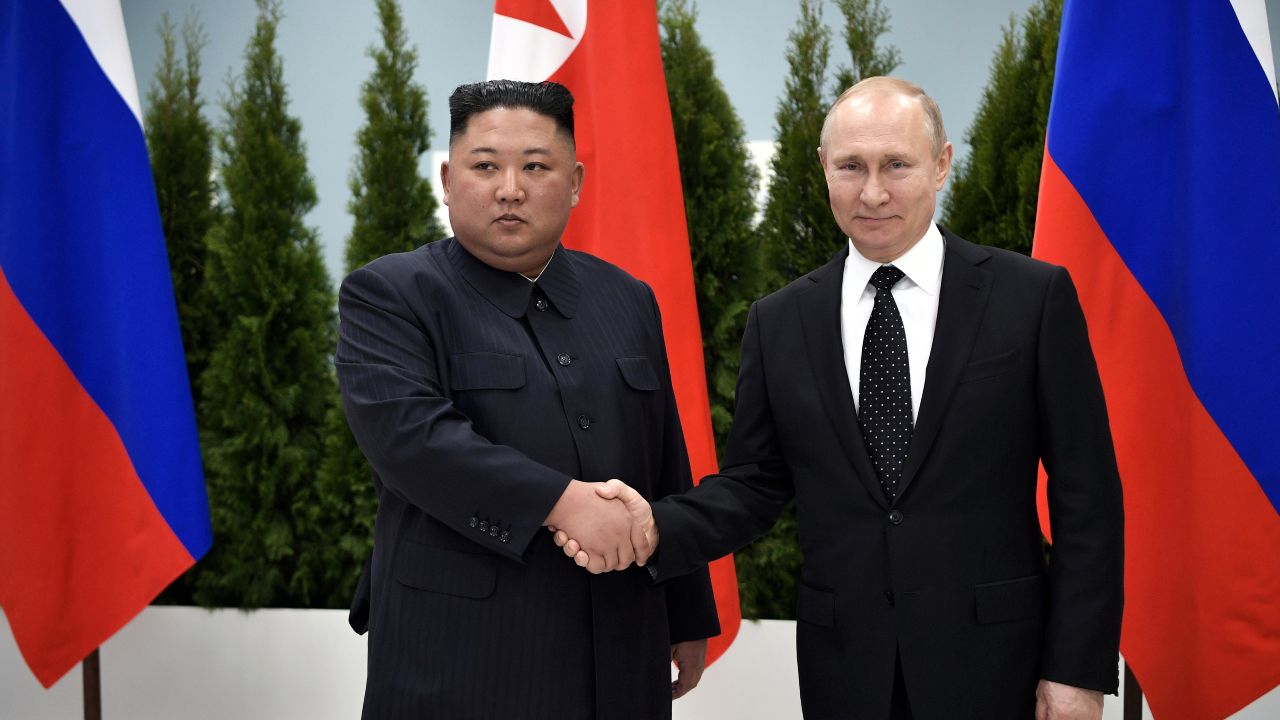 Kim Jong-un ofreció "pleno apoyo" y solidaridad a Putin
