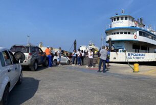 Oficializaron la reactivación de la ruta naviera Punta de Piedras - Coche