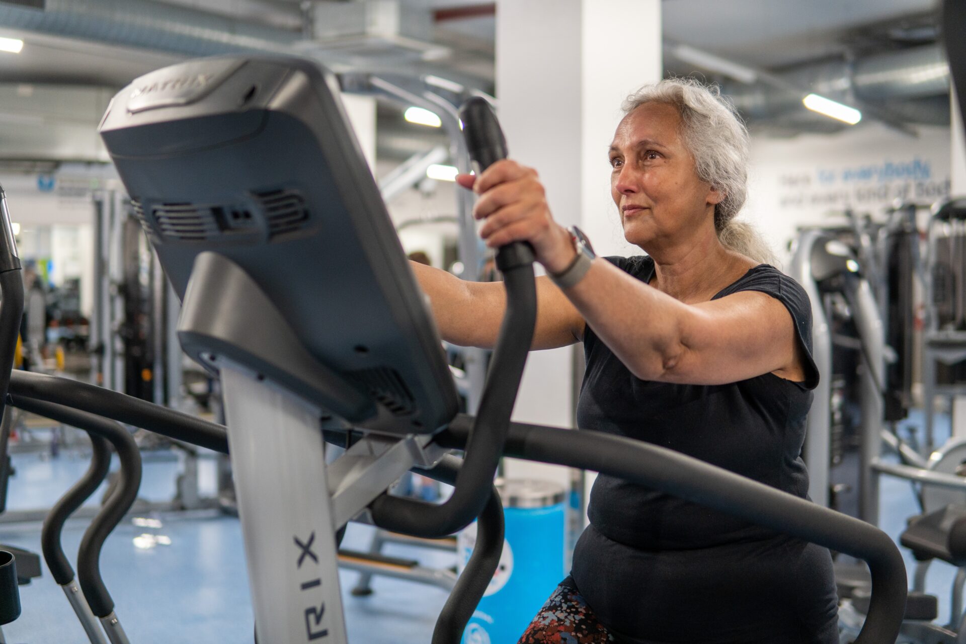 Las aficiones y los ejercicios mejoran la salud del adulto mayor