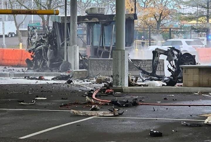 Explotó un carro bomba en frontera Canadá-EEUU