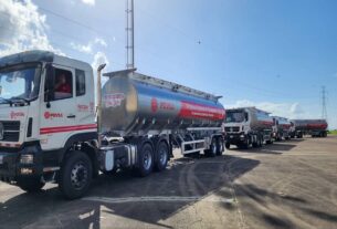 Juan Carlos Díaz Socorro - 10 nuevas cisternas de combustible son asignadas por PDVSA al estado Monagas - FOTO