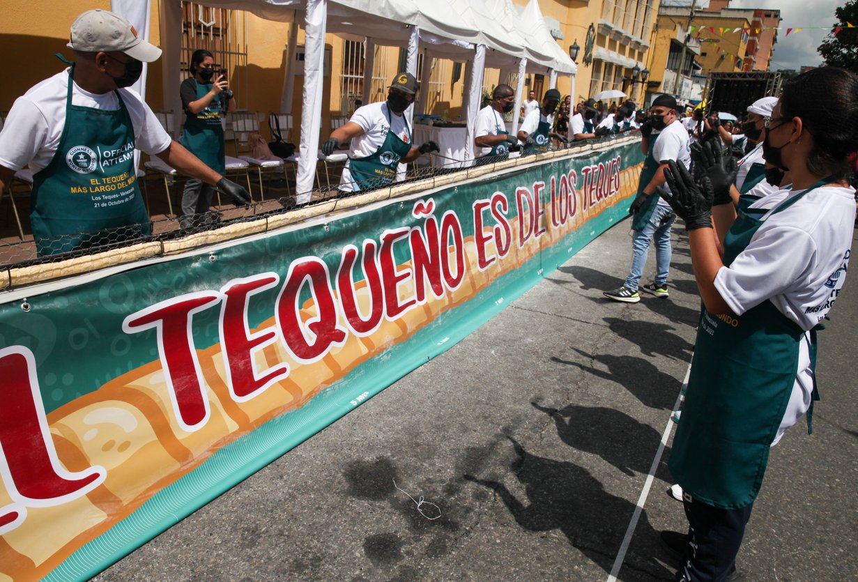 Venezuela alcanzó un nuevo récord Guinness con el tequeño más grande del mundo