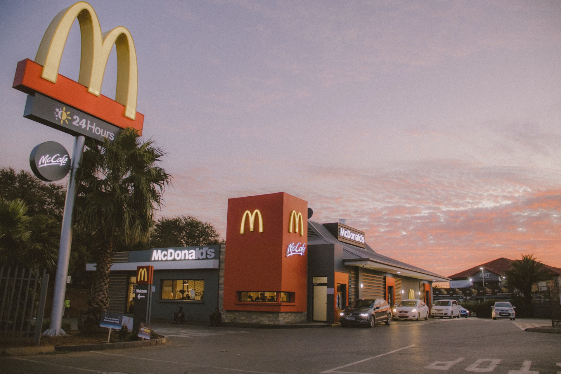 McDonald's prevé alcanzar los 50.000 restaurantes para 2027