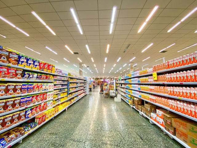 Supermercados del país flexibilizan sus horarios por época navideña
