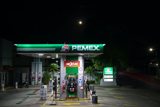 Pemex y Pdvsa exploran alianzas energéticas