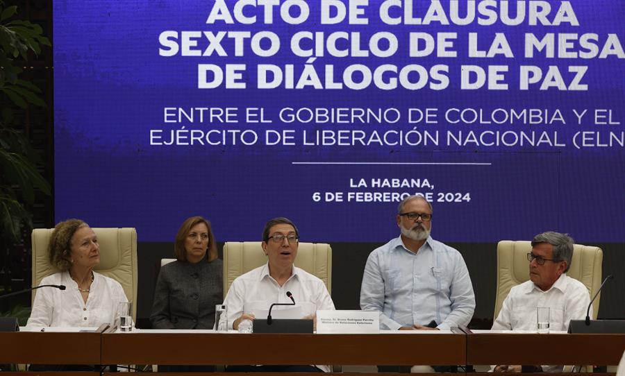 ELN y gobierno de Colombia anuncian nuevo ciclo de diálogo en Venezuela