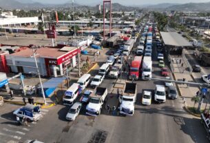 Transportistas paralizaron carreteras de México para denunciar alza de violencia