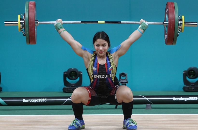 Cinco pesistas venezolanos se perfilan para París 2024 1 COV Anyelin Venegas