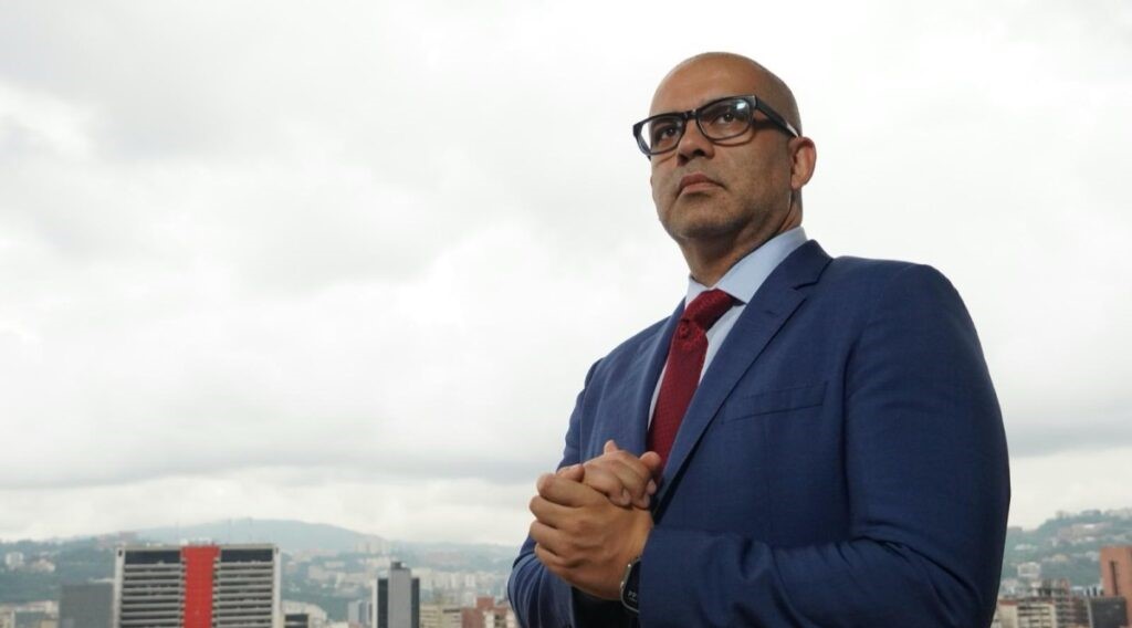 Eugenio Martínez analiza la fase de revisión de las postulaciones a las presidenciales