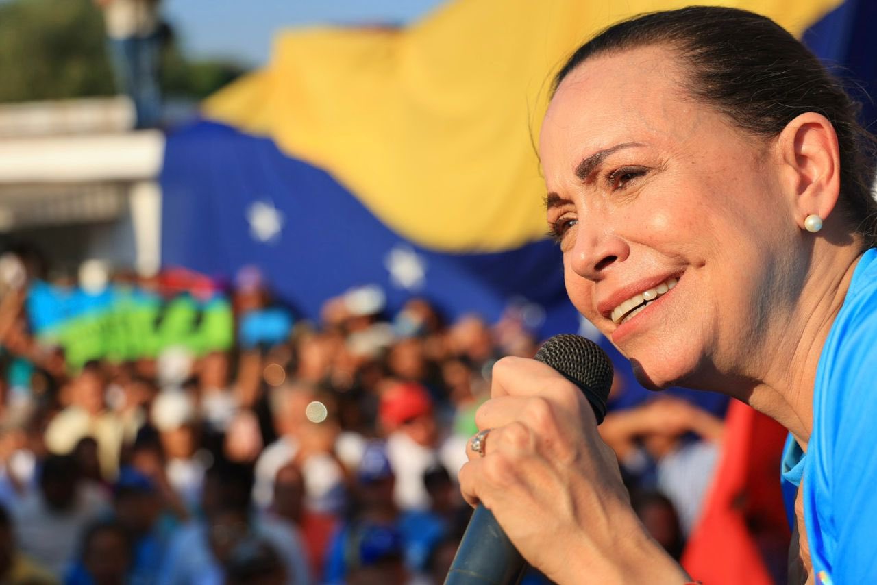 María Corina Machado presiona por acuerdo que defina el candidato unitario