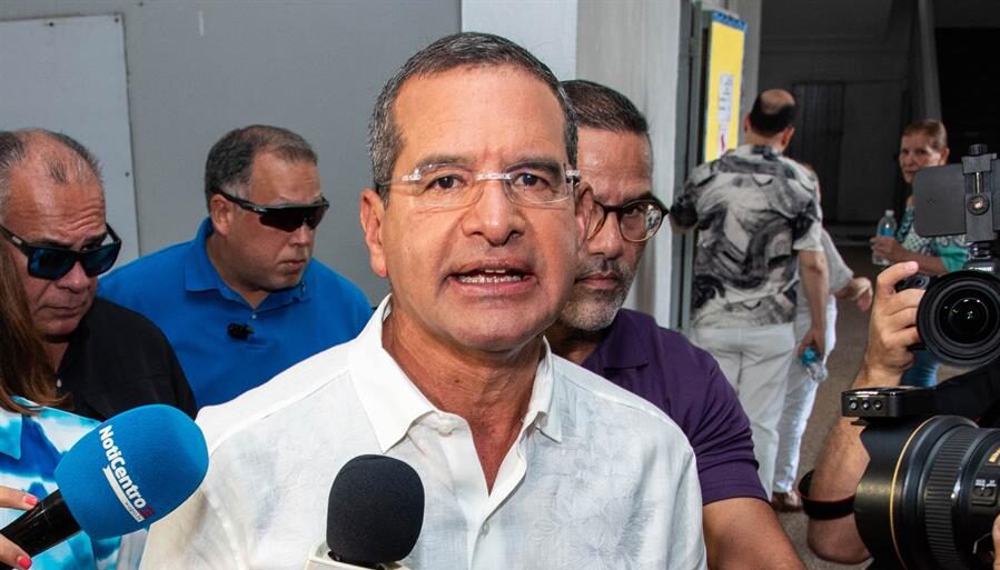 Gobernador de Puerto Rico convoca referéndum sobre estatus político de la isla