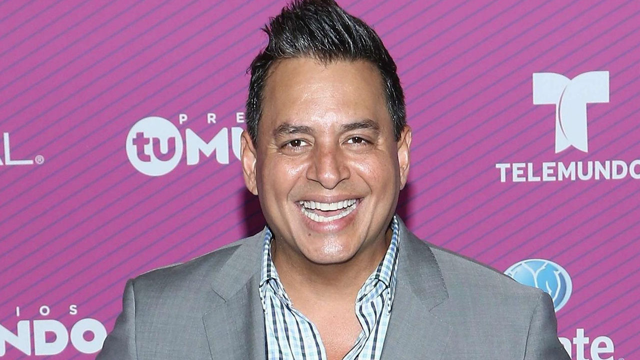 Daniel Sarcos regresa a Telemundo para animar "Hoy en día"