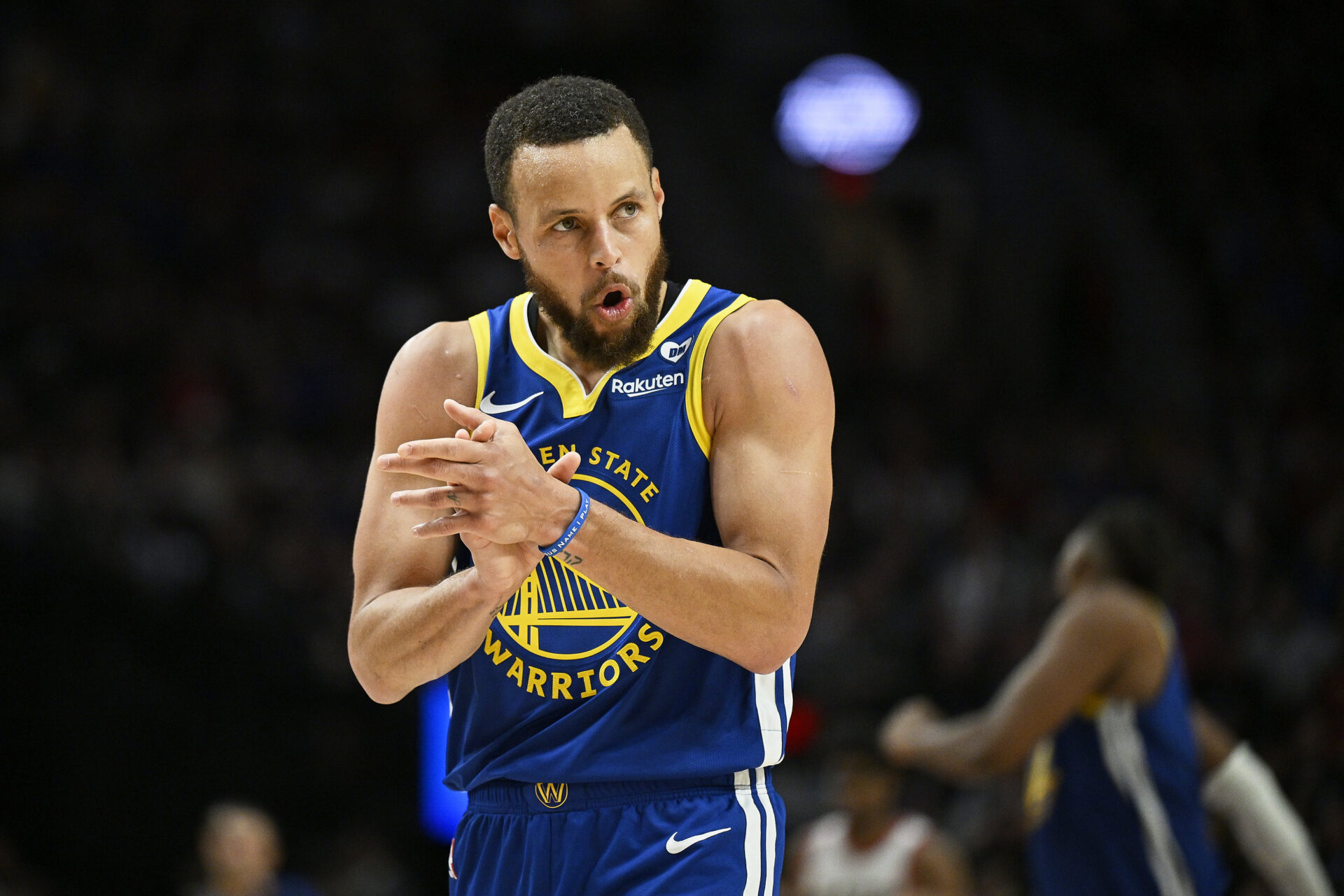 Stephen Curry amplió su contrato con los Warriors hasta 2027