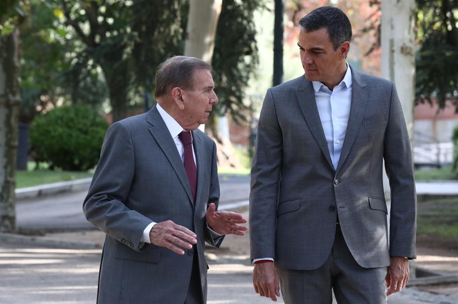 Edmundo González Edmundo González y Pedro Sánchez - La Moncloa