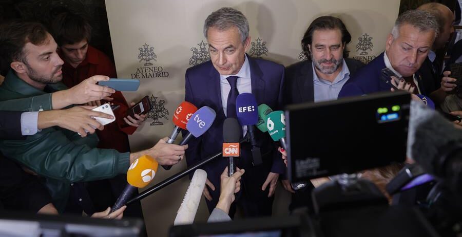 Zapatero confirma que medió para que Edmundo González saliera del país
