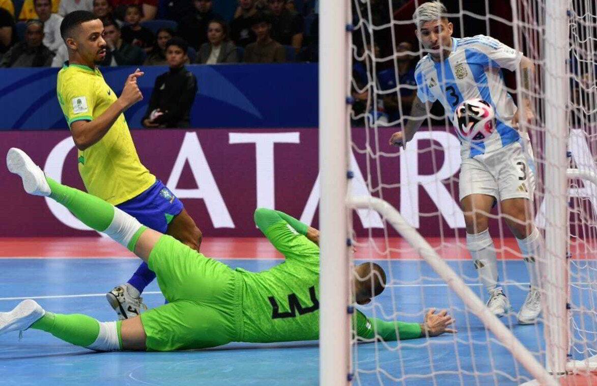 Argentina es vencida por Brasil en final del Mundial de Futsal 2024 en Ubekistán