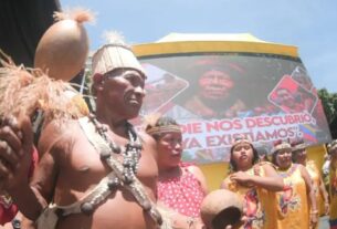 Día de la Resistencia Indígena se conmemoró con marcha anticolonialista en Caracas