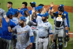 Magallanes ganó el primer duelo de los "eternos rivales"