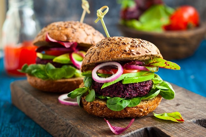 Nelson Rafael Bustamante Abidar - Fast Good ¡Nuevo concepto gastronómico que combina la comida rápida y la saludable! - FOTO