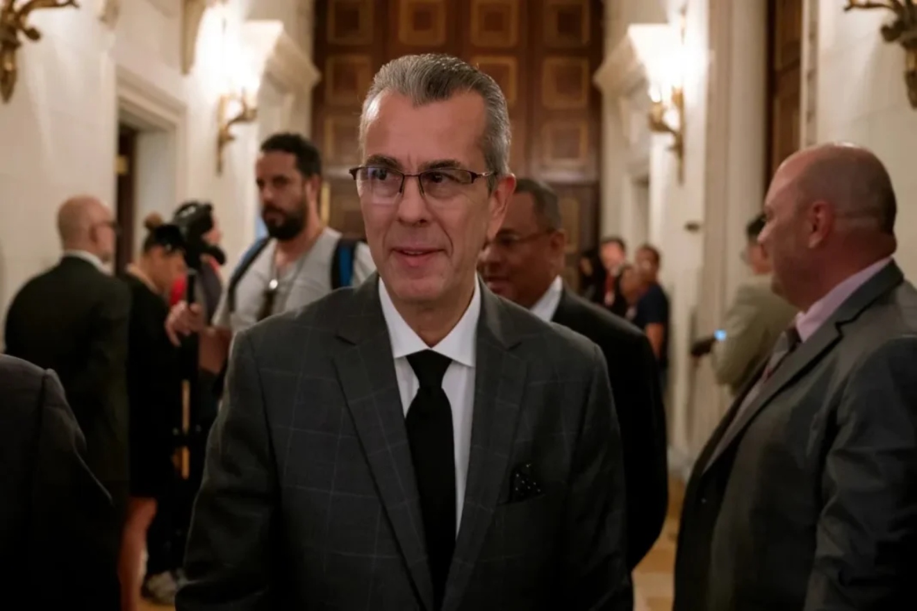 Parlamento venezolano destituyó al rector Juan Carlos Delpino