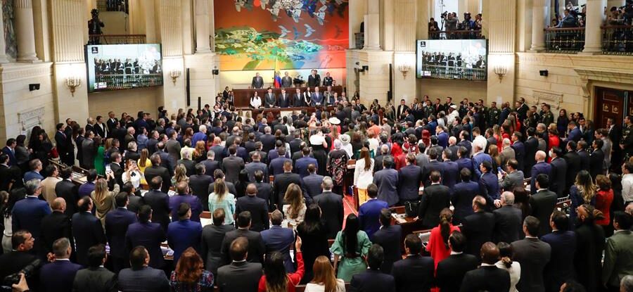 Congreso de Colombia aprueba una ley que prohíbe el matrimonio infantil