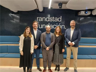 ¿Cómo generar empleo para las personas con discapacidad mediante la digitalización?